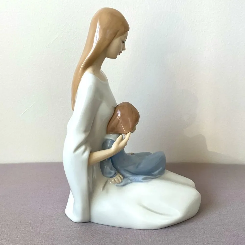 Authentic NAO Lladro My Beautiful Girl Porcelain Mother Daughter Figure NWOB